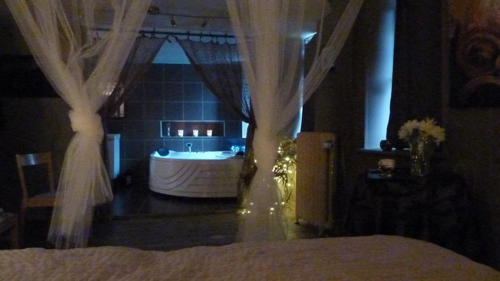 Francorchamps Guest House, Chambres Avec Ou Sans Jacuzzi Malmedy Ruang foto